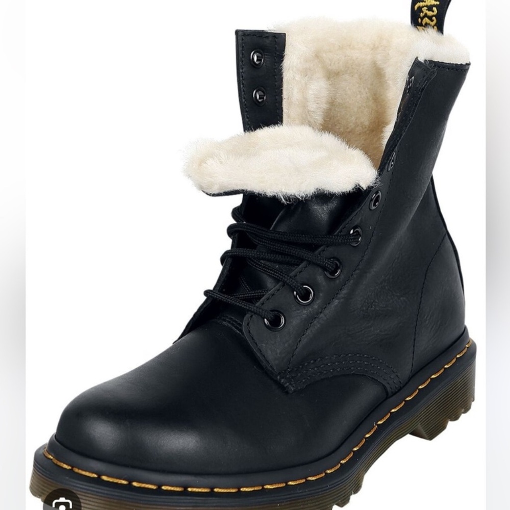 Dr martens faux fur lined